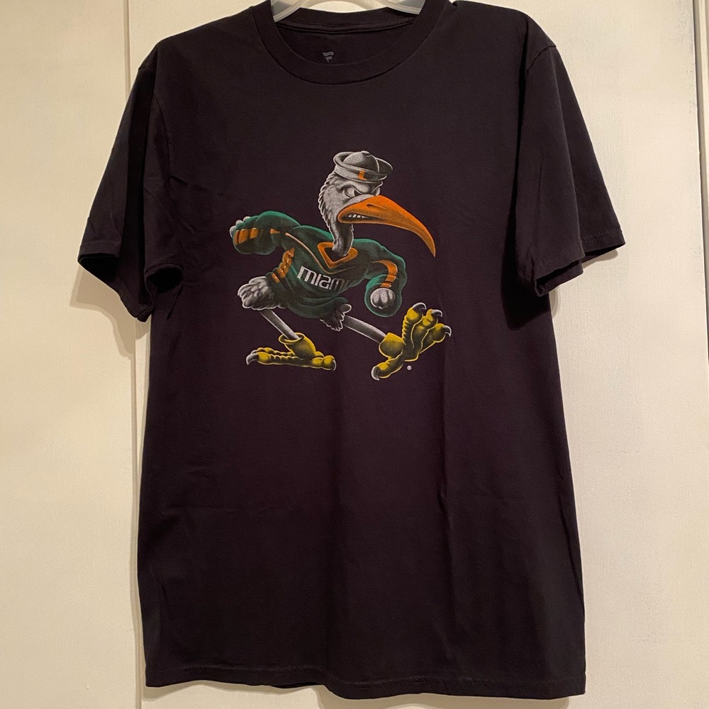 Fanatics Miami Hurricanes Black Graphic Mad Duck T-Shirt Size Medium